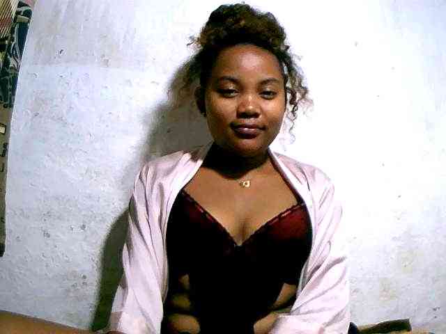 Nathasweete22 webcam