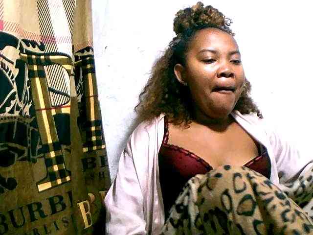 Nathasweete22 webcam