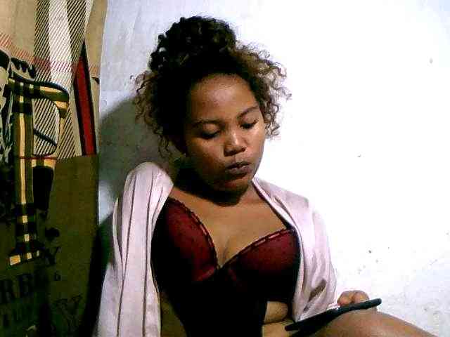 Nathasweete22 webcam