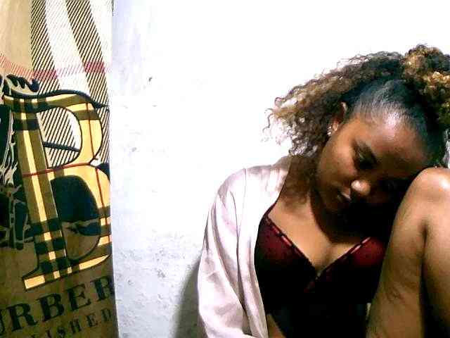 Nathasweete22 webcam