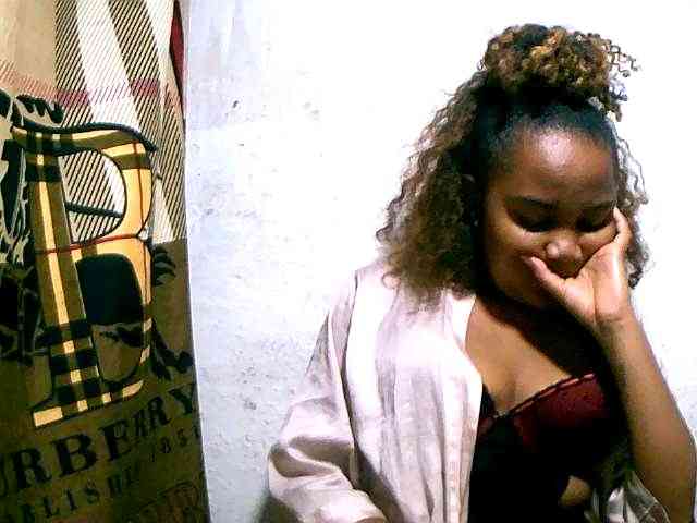 Nathasweete22 webcam