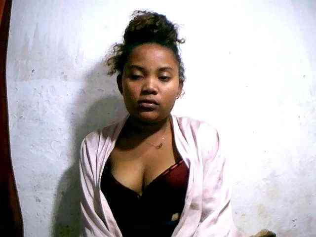 Nathasweete22 webcam