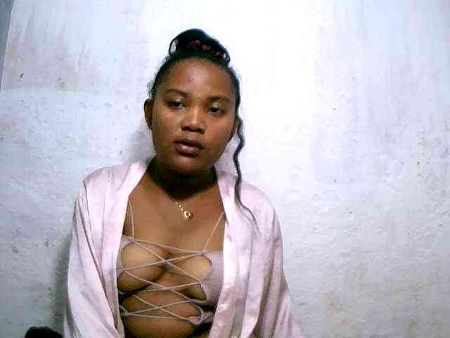 Nathasweete22 webcam