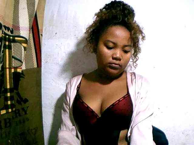 Nathasweete22 webcam