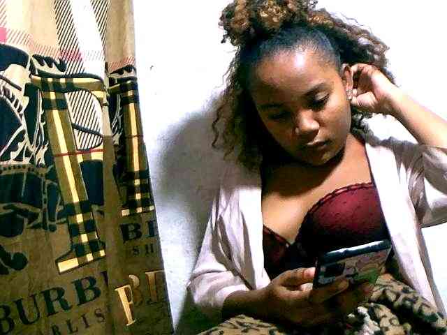 Nathasweete22 webcam