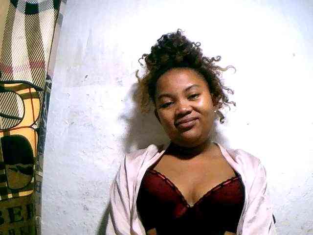 Nathasweete22 webcam