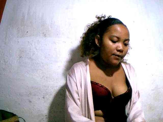 Nathasweete22 webcam
