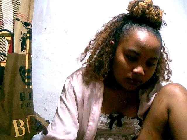 Nathasweete22 webcam