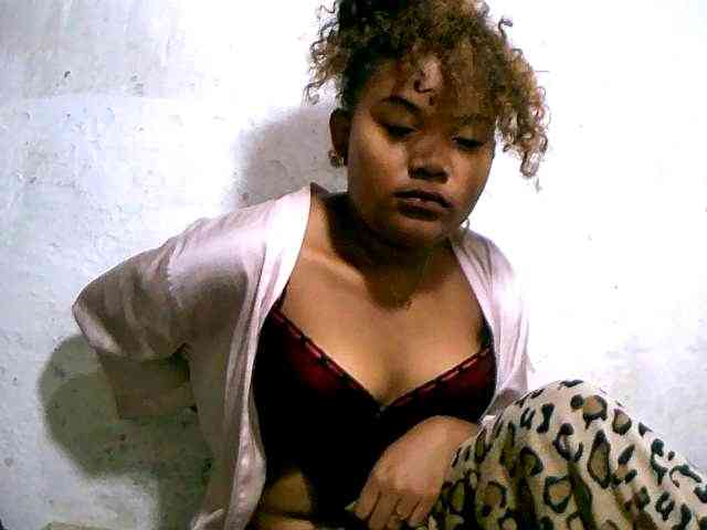 Nathasweete22 webcam