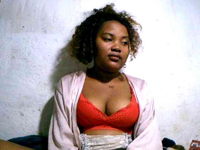 Nathasweete22 webcam