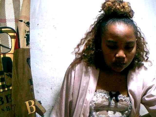 Nathasweete22 webcam