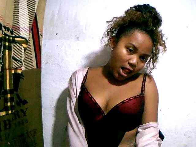Nathasweete22 webcam