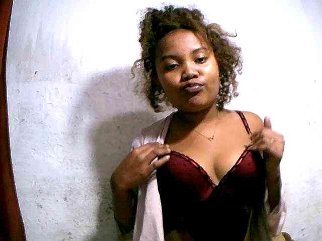Nathasweete22 webcam
