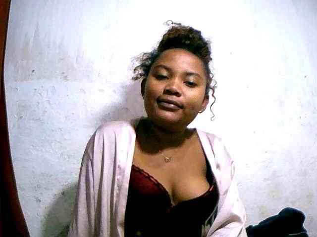 Nathasweete22 webcam