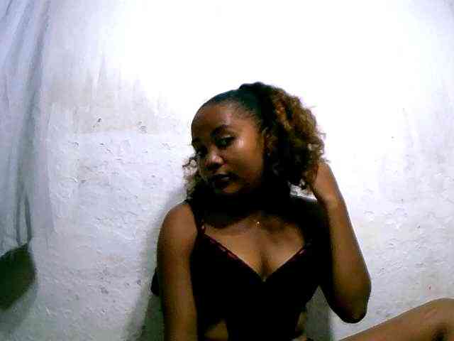 Nathasweete22 webcam