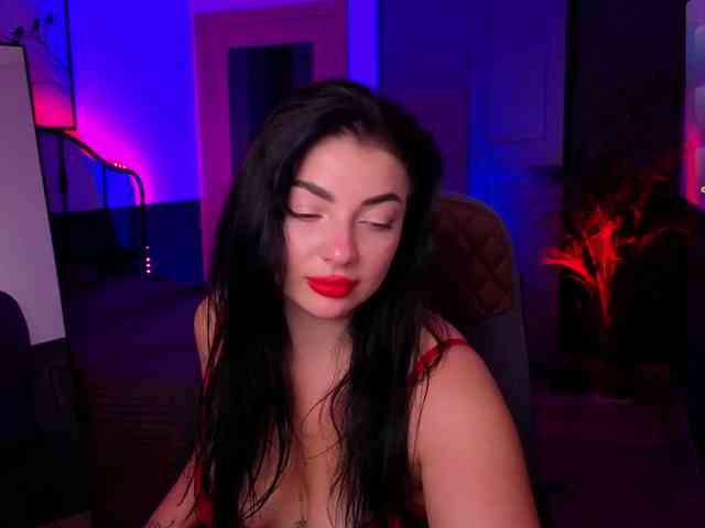 NaynaVelvet webcam
