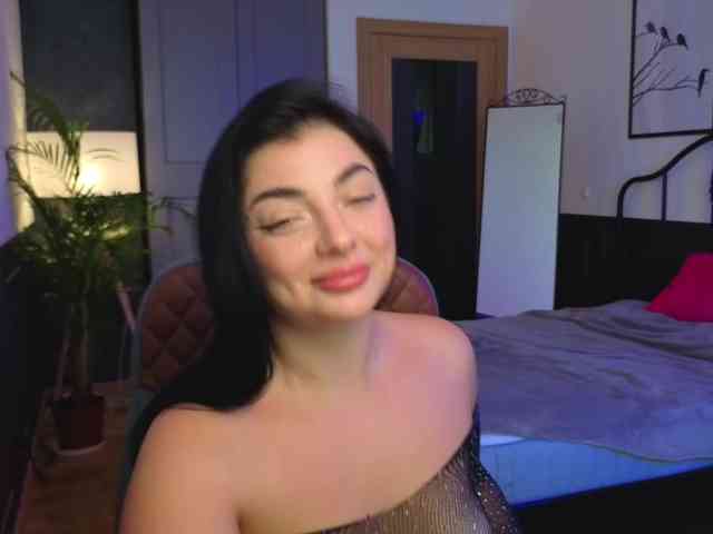 NaynaVelvet webcam