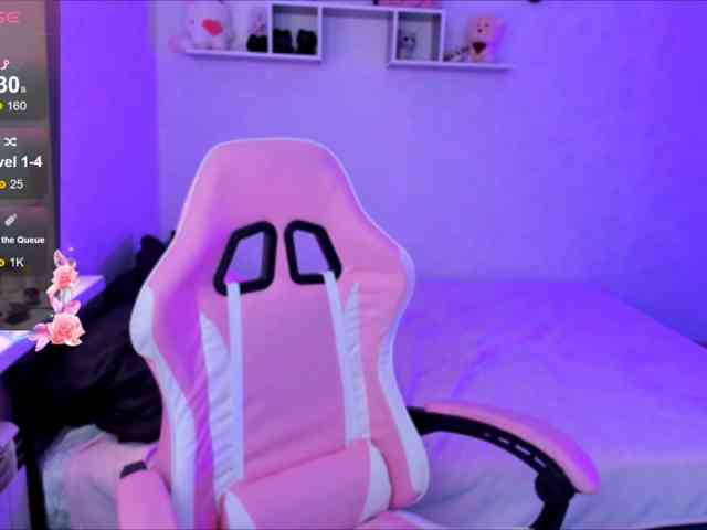 MiaScarlet webcam