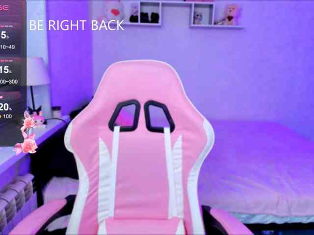 MiaScarlet webcam