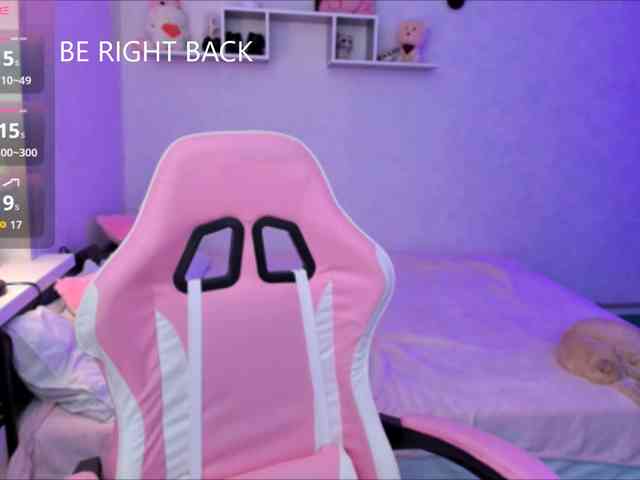 MiaScarlet webcam
