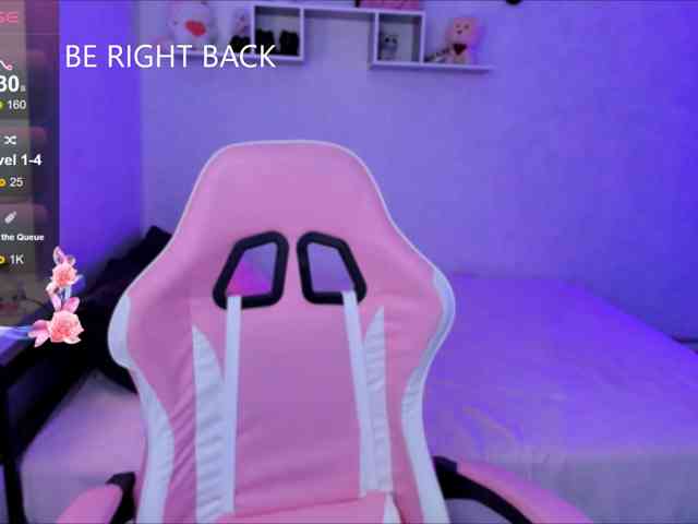 MiaScarlet webcam