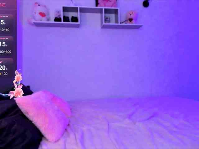 MiaScarlet webcam