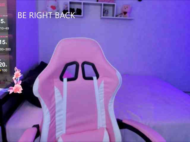 MiaScarlet webcam