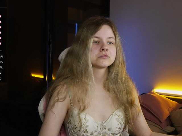 Discover Agnescarter from BongaCams