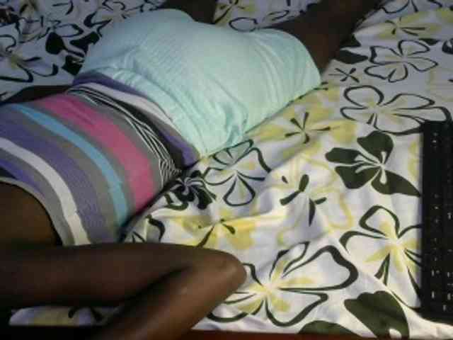 Legitimatehoe25 webcam