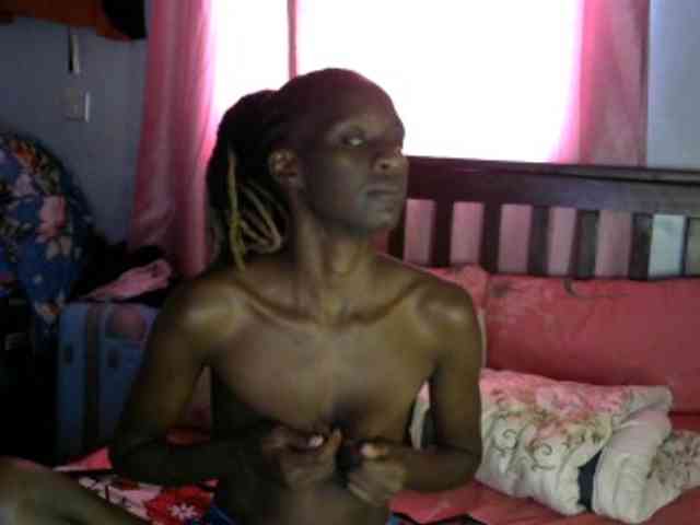 Legitimatehoe25 webcam