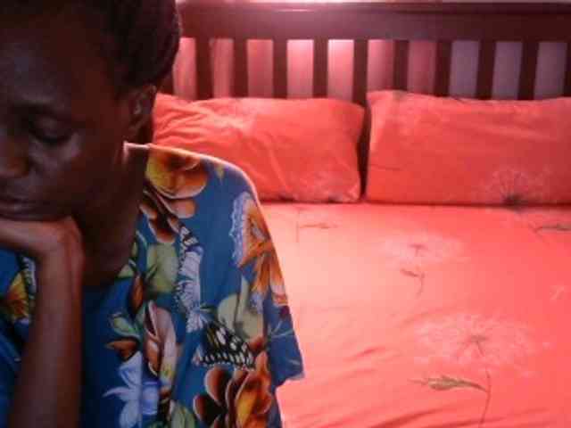 Legitimatehoe25 webcam