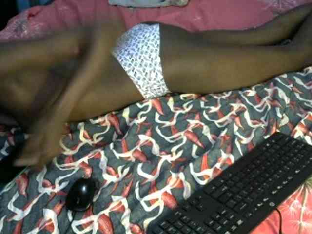 Legitimatehoe25 webcam