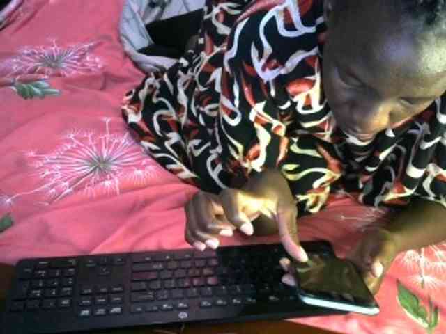 Legitimatehoe25 webcam