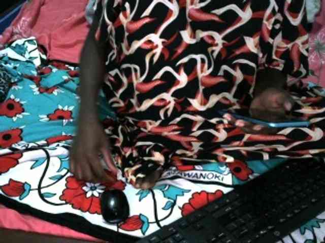 Legitimatehoe25 webcam
