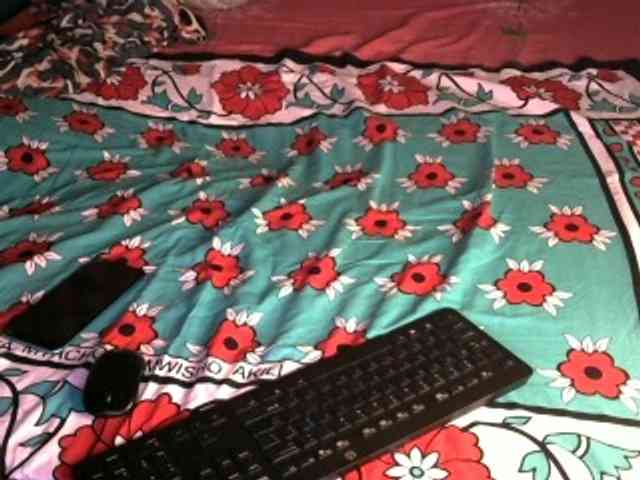 Legitimatehoe25 webcam