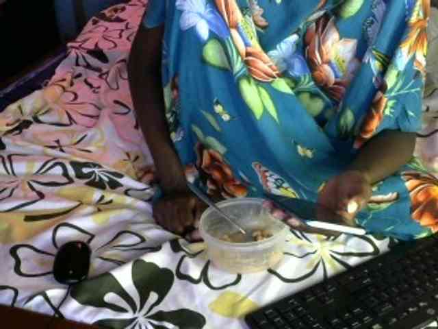 Legitimatehoe25 webcam