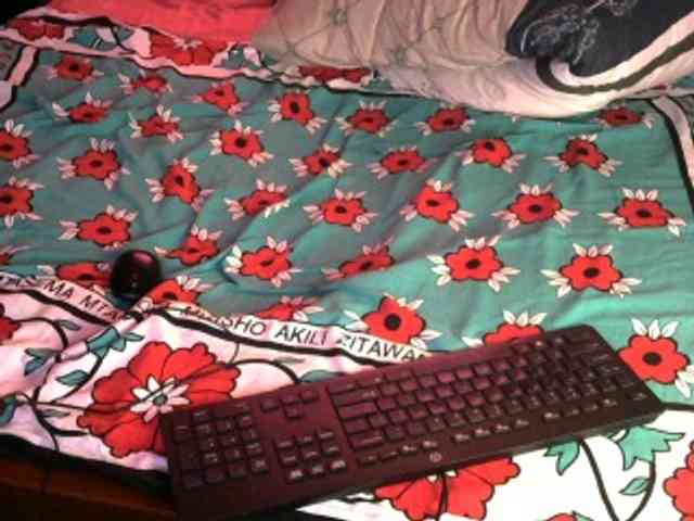 Legitimatehoe25 webcam