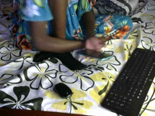 Legitimatehoe25 webcam