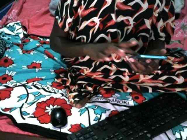 Legitimatehoe25 webcam