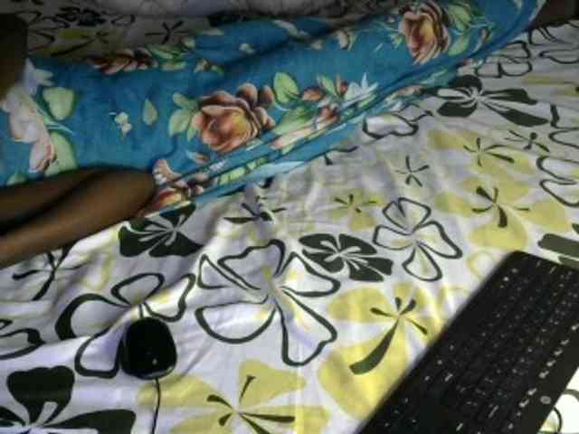 Legitimatehoe25 webcam