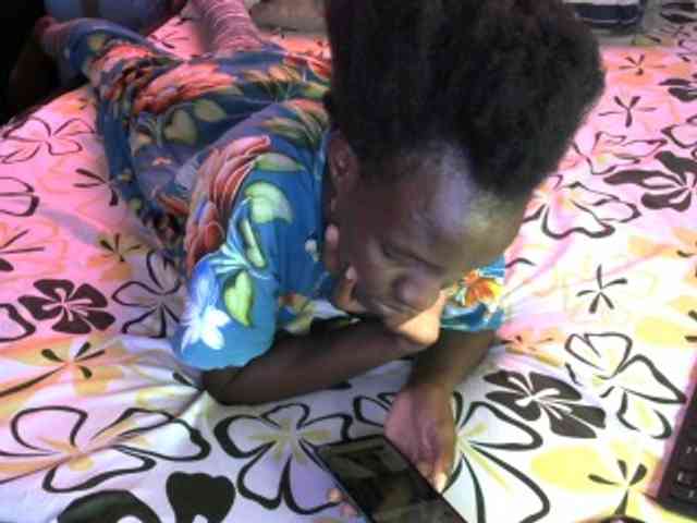 Legitimatehoe25 webcam