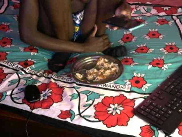 Legitimatehoe25 webcam