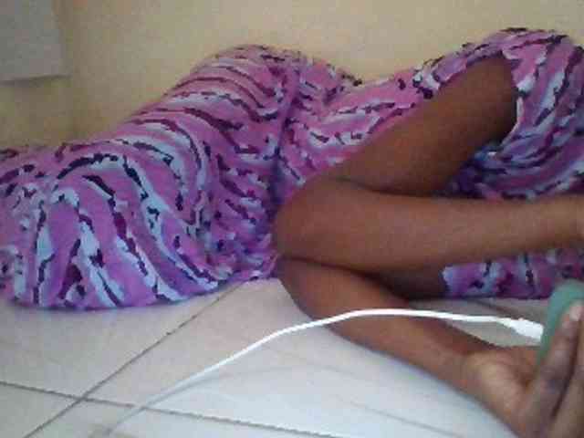 Legitimatehoe25 webcam