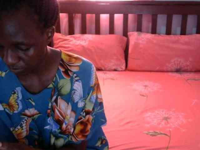 Legitimatehoe25 webcam