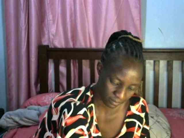 Legitimatehoe25 webcam