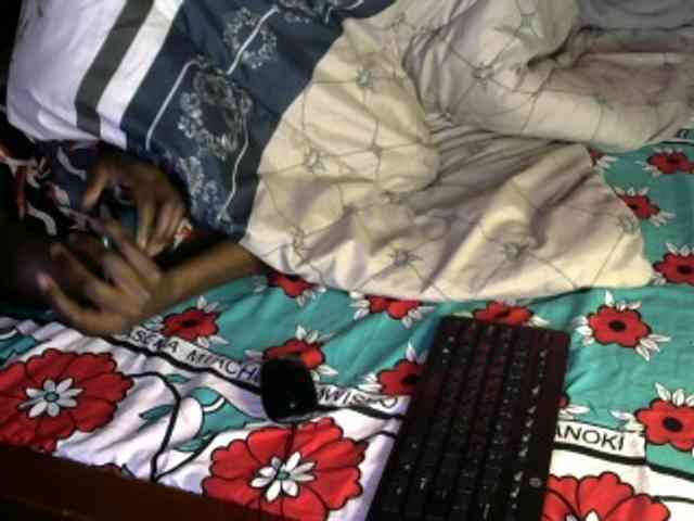 Legitimatehoe25 webcam