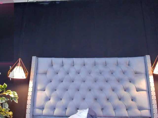  Alexa-Mora chat room