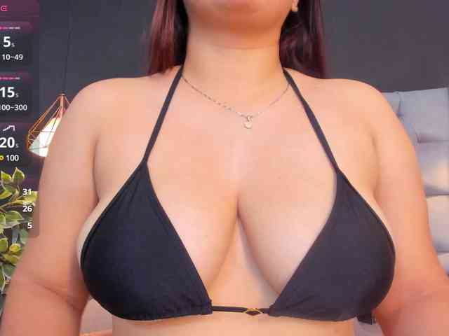 AlexaMora webcam
