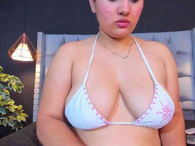AlexaMora webcam