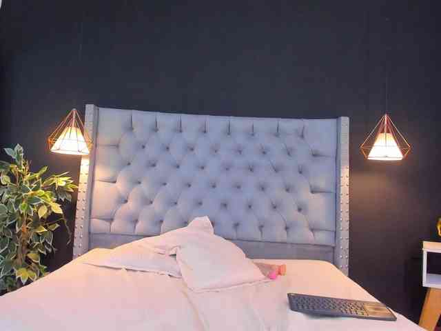 AlexaMora webcam